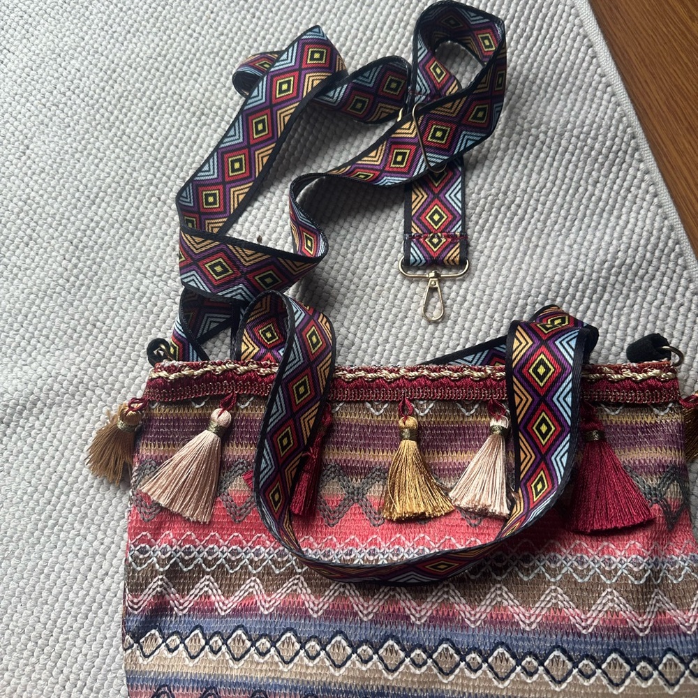 Boho Tassel Jacquard Tote Bag in Pink Multicolor - Picture 2 of 6